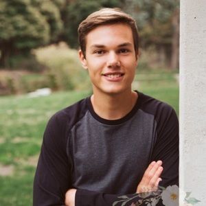 Meet your Posher, Carter